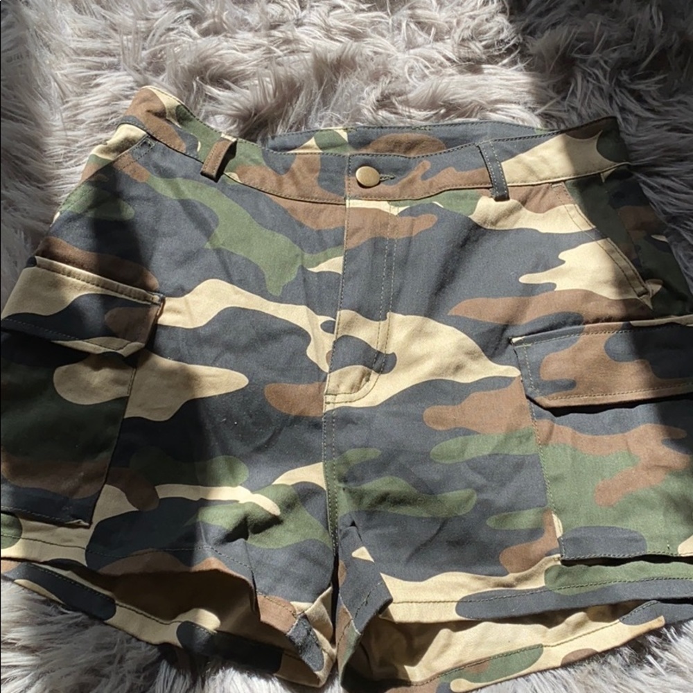High waisted army shorts
